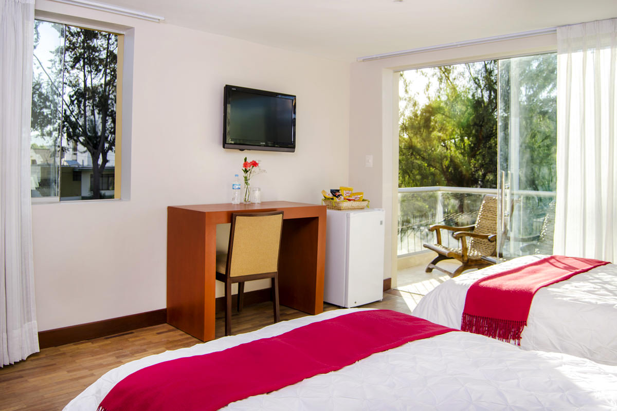 https://www.alwahotel.com/wp-content/uploads/2016/02/superior4.jpg